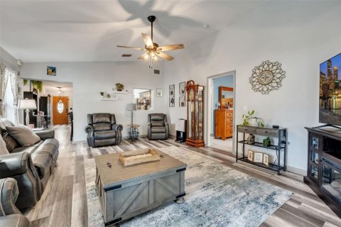 Casa en venta en Palm Coast, Florida, 4 dormitorios, 174.38 m2 № 1392518 - foto 18