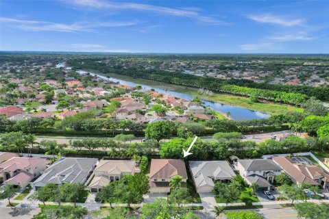 House in Weston, Florida 5 bedrooms, 343.37 sq.m. № 1207987 - photo 29