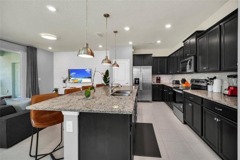 Adosado en venta en Davenport, Florida, 5 dormitorios, 212.1 m2 № 1342920 - foto 6