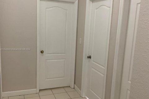 Condo in Homestead, Florida, 3 bedrooms  № 1362254 - photo 8