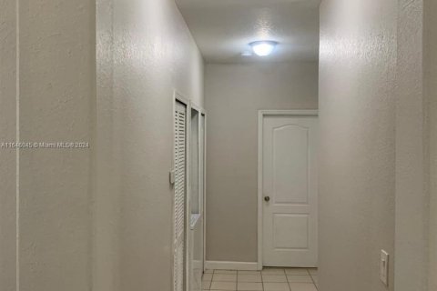 Condo in Homestead, Florida, 3 bedrooms  № 1362254 - photo 9