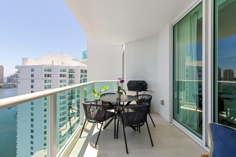 Copropriété à vendre à Aventura, Floride: 4 chambres, 321.81 m2 № 1293858 - photo 11