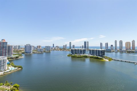 Condominio en venta en Aventura, Florida, 4 dormitorios, 321.81 m2 № 1293858 - foto 7