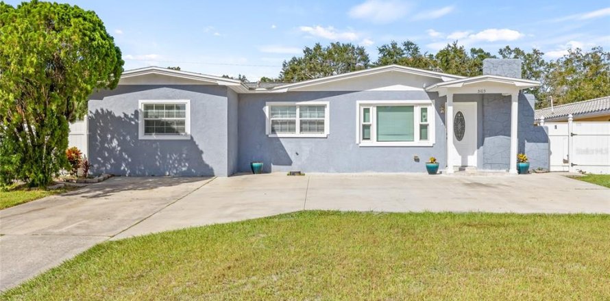 House in Tampa, Florida 3 bedrooms, 143.35 sq.m. № 1429535