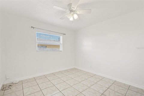 House in Tampa, Florida 3 bedrooms, 143.35 sq.m. № 1429535 - photo 14