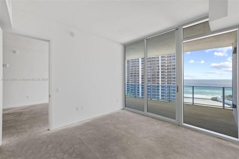 Condo in Sunny Isles Beach, Florida, 2 bedrooms  № 1233031 - photo 25