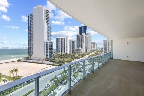 Condo in Sunny Isles Beach, Florida, 2 bedrooms  № 1233031 - photo 16