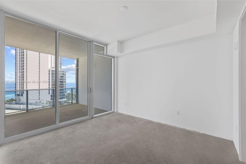 Condo in Sunny Isles Beach, Florida, 2 bedrooms  № 1233031 - photo 24