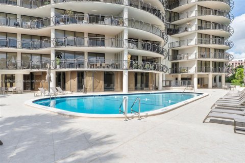 Condo in Miami, Florida, 2 bedrooms  № 1401435 - photo 28