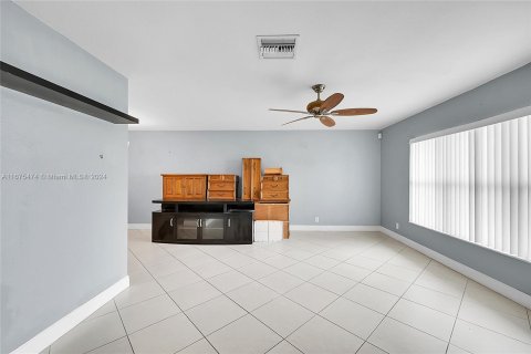 Casa en venta en Tamarac, Florida, 2 dormitorios, 156.26 m2 № 1399462 - foto 10