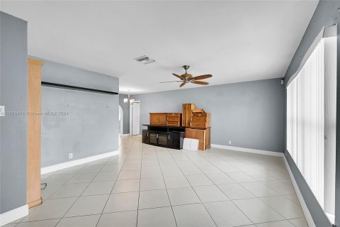 Casa en venta en Tamarac, Florida, 2 dormitorios, 156.26 m2 № 1399462 - foto 7