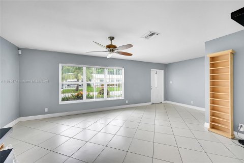 Casa en venta en Tamarac, Florida, 2 dormitorios, 156.26 m2 № 1399462 - foto 9