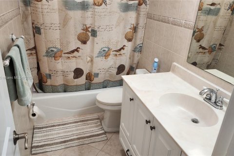 House in Fort Lauderdale, Florida 3 bedrooms № 1399500 - photo 22