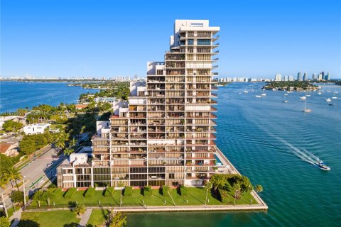 Condo in Miami, Florida, 1 bedroom  № 1399499 - photo 29