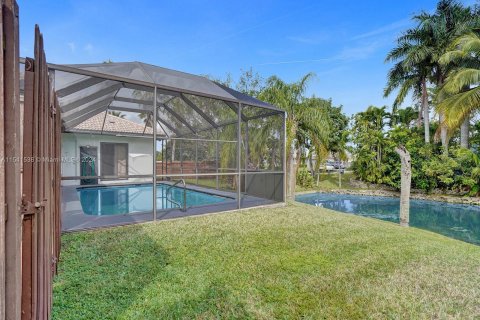 Villa ou maison à vendre à Margate, Floride: 3 chambres, 211.45 m2 № 1040458 - photo 7