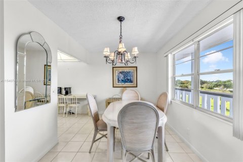 Condo in Deerfield Beach, Florida, 2 bedrooms  № 1040312 - photo 11