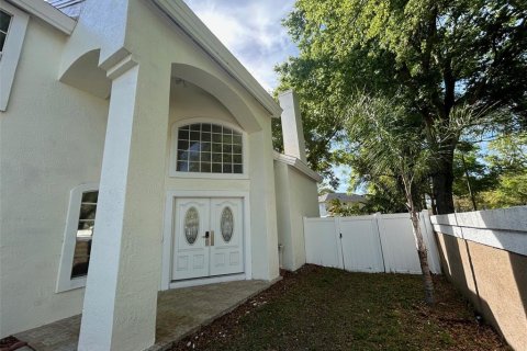 House in Orlando, Florida 3 bedrooms, 189.43 sq.m. № 1069183 - photo 3