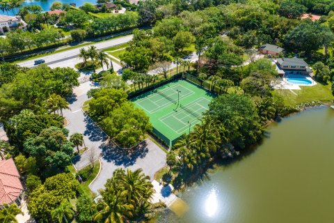 Villa ou maison à vendre à West Palm Beach, Floride: 7 chambres, 615.57 m2 № 1072450 - photo 1