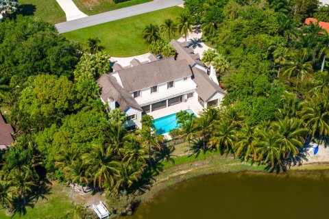 Casa en venta en West Palm Beach, Florida, 7 dormitorios, 615.57 m2 № 1072450 - foto 4