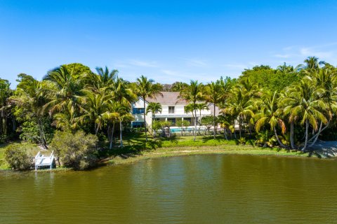 Casa en venta en West Palm Beach, Florida, 7 dormitorios, 615.57 m2 № 1072450 - foto 25