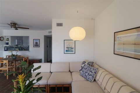 Condominio en venta en Tavernier, Florida, 2 dormitorios, 98.76 m2 № 1072339 - foto 9