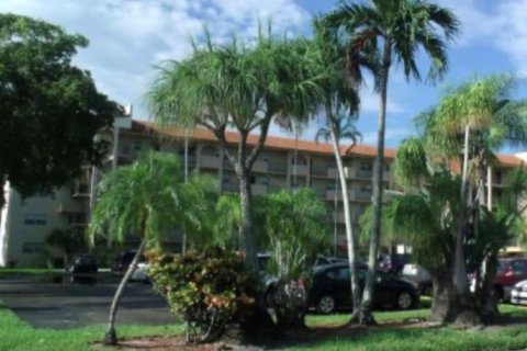 Condominio en venta en Sunrise, Florida, 2 dormitorios, 104.98 m2 № 1224947 - foto 1