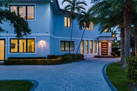 Villa ou maison à vendre à Lauderdale-by-the-Sea, Floride: 8 chambres, 612.04 m2 № 1095305 - photo 29