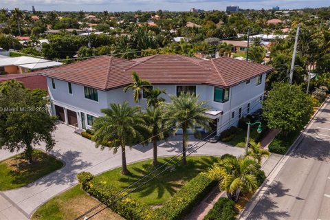 Villa ou maison à vendre à Lauderdale-by-the-Sea, Floride: 8 chambres, 612.04 m2 № 1095305 - photo 2