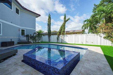 Villa ou maison à vendre à Lauderdale-by-the-Sea, Floride: 8 chambres, 612.04 m2 № 1095305 - photo 19