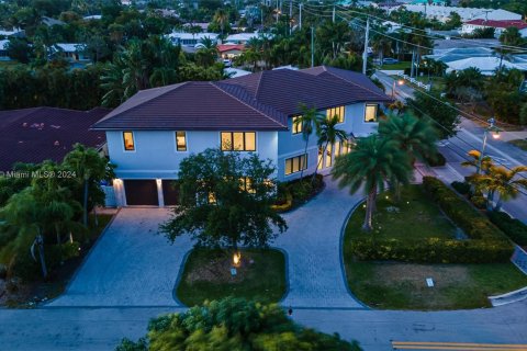 Villa ou maison à vendre à Lauderdale-by-the-Sea, Floride: 8 chambres, 612.04 m2 № 1095305 - photo 27
