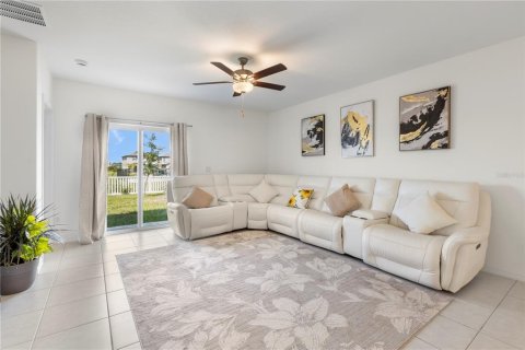 Casa en venta en Wesley Chapel, Florida, 5 dormitorios, 221.94 m2 № 1341299 - foto 22