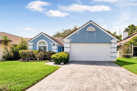 Villa ou maison à vendre à Lake Mary, Floride: 2 chambres, 133.04 m2 № 1341271 - photo 1