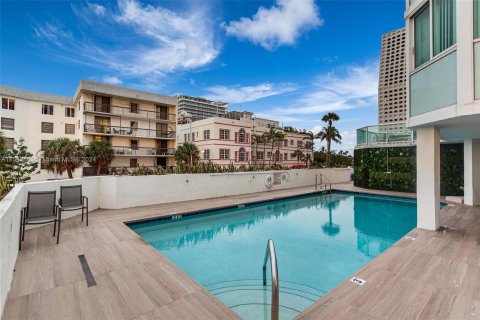 Copropriété à vendre à Miami Beach, Floride: 2 chambres, 94.76 m2 № 1060823 - photo 18