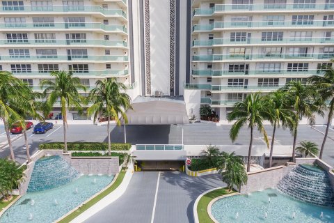 Condominio en venta en Fort Lauderdale, Florida, 2 dormitorios, 153.2 m2 № 1050153 - foto 5