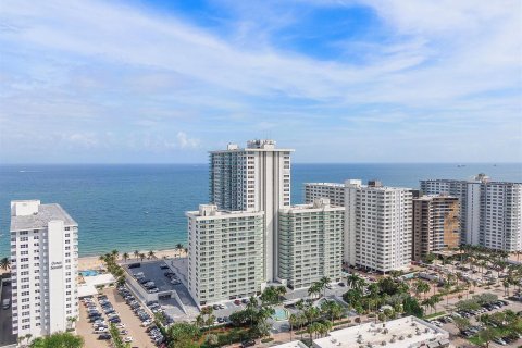 Condo in Fort Lauderdale, Florida, 2 bedrooms  № 1050153 - photo 3