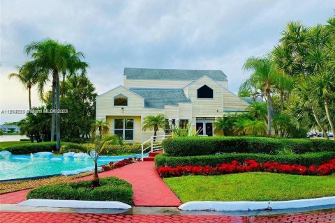 Copropriété à vendre à Oakland Park, Floride: 2 chambres, 94.76 m2 № 1223961 - photo 15