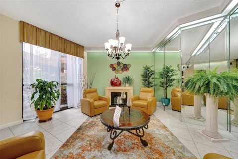 Condominio en venta en Pembroke Pines, Florida, 2 dormitorios, 120.31 m2 № 1226778 - foto 11