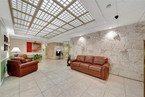 Condominio en venta en Pembroke Pines, Florida, 2 dormitorios, 120.31 m2 № 1226778 - foto 12