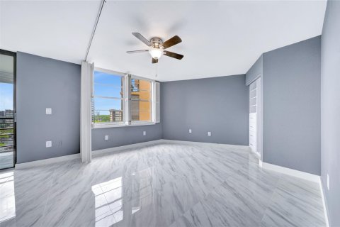 Condominio en venta en Pembroke Pines, Florida, 2 dormitorios, 120.31 m2 № 1226778 - foto 29
