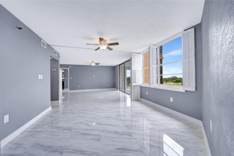 Condominio en venta en Pembroke Pines, Florida, 2 dormitorios, 120.31 m2 № 1226778 - foto 26