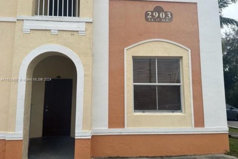 Condominio en venta en Homestead, Florida, 3 dormitorios, 98.48 m2 № 1019270 - foto 1