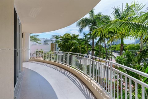 Condominio en venta en Miami Beach, Florida, 2 dormitorios, 146.79 m2 № 1225066 - foto 7