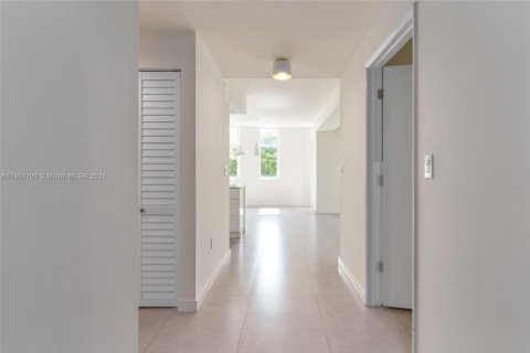 Condominio en venta en Miami Beach, Florida, 2 dormitorios, 146.79 m2 № 1225066 - foto 1