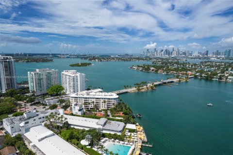 Condominio en venta en Miami Beach, Florida, 2 dormitorios, 146.79 m2 № 1225066 - foto 21