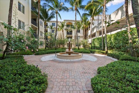 Condominio en venta en Boynton Beach, Florida, 2 dormitorios, 97.36 m2 № 1207648 - foto 1