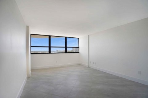 Condominio en venta en Boca Raton, Florida, 1 dormitorio, 92.72 m2 № 1207647 - foto 30