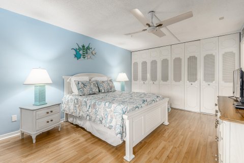 Condo in Stuart, Florida, 2 bedrooms  № 1081363 - photo 10
