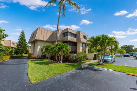 Condo in Stuart, Florida, 2 bedrooms  № 1081363 - photo 11