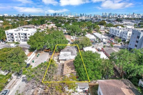 Commercial property in Miami, Florida 284 sq.m. № 1072902 - photo 11