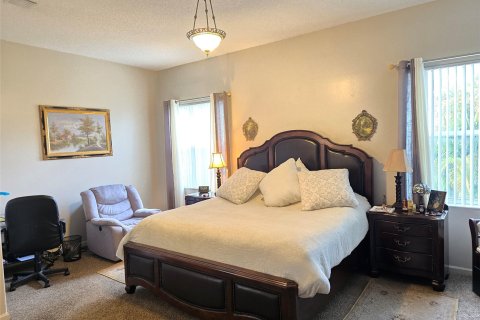 Casa en venta en Pembroke Pines, Florida, 3 dormitorios, 212.47 m2 № 1054617 - foto 18